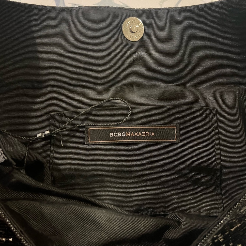 BCBG MAXAZRIA Vintage Fold Over Clutch Embroidered and hand-sequined - Picture 4 of 5